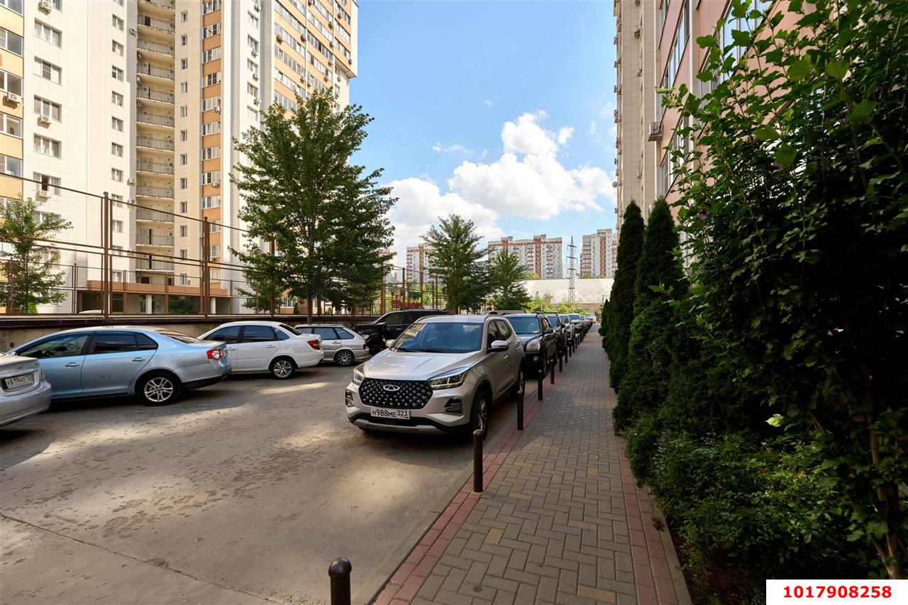 Фото №13: 1-комнатная квартира <span class="whitespace-nowrap">45 м²</span>, <span class="whitespace-nowrap">8/18 эт.</span> - Краснодар, Прикубанский внутригородской округ, Краевая Клиническая Больница, мкр. жилой комплекс Спорт-Сити, ул. Домбайская, 10/1к1