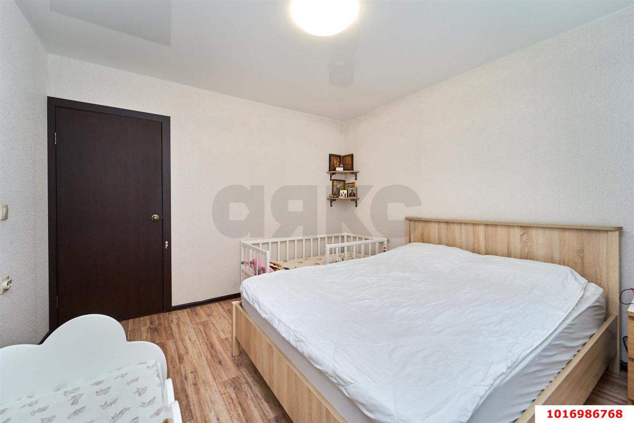 Фото №2: 2-комнатная квартира <span class="whitespace-nowrap">64 м²</span>, <span class="whitespace-nowrap">10/14 эт.</span> - Краснодар, Прикубанский внутригородской округ, мкр. Молодёжный, ул. Зеленоградская, 38