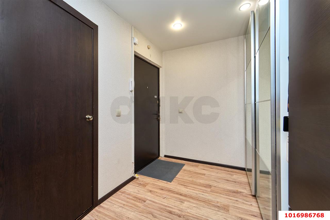 Фото №13: 2-комнатная квартира <span class="whitespace-nowrap">64 м²</span>, <span class="whitespace-nowrap">10/14 эт.</span> - Краснодар, Прикубанский внутригородской округ, мкр. Молодёжный, ул. Зеленоградская, 38