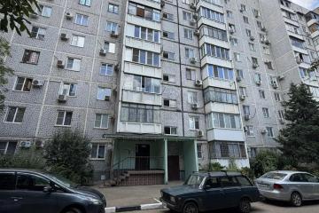 Фото №1: 3-комнатная квартира <span class="whitespace-nowrap">63 м²</span>, <span class="whitespace-nowrap">4/9 эт.</span> - Краснодар, мкр. Авиагородок, ул. имени Дзержинского, 153
