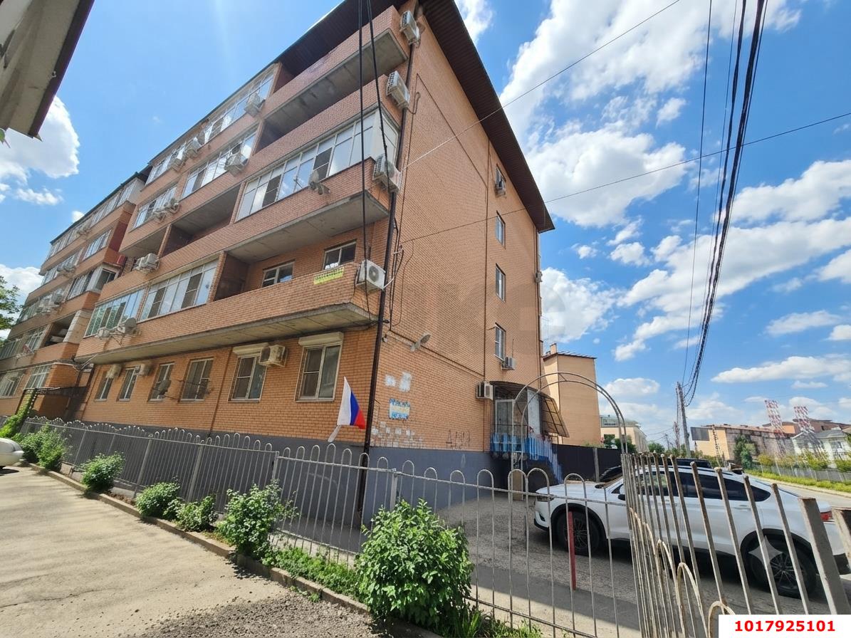 Фото №2: 1-комнатная квартира <span class="whitespace-nowrap">40 м²</span>, <span class="whitespace-nowrap">5/6 эт.</span> - Российский, мкр. Прикубанский внутригородской округ, ул. Тверская, 15