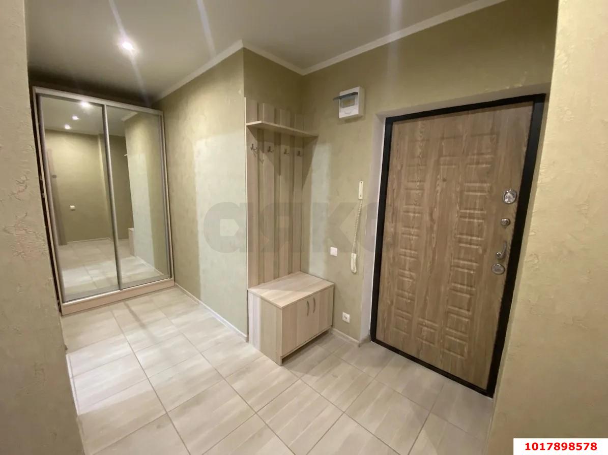 Фото №5: 1-комнатная квартира <span class="whitespace-nowrap">39 м²</span>, <span class="whitespace-nowrap">13/17 эт.</span> - Краснодар, Карасунский внутригородской округ, Черёмушки, мкр. ЖК Ставропольский, ул. Селезнёва, 4/13к1
