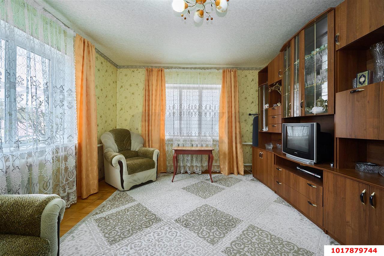 Фото №8: Дом <span class="whitespace-nowrap">95 м²</span> <span class="whitespace-nowrap">+ 2.8 сот.</span>, <span class="whitespace-nowrap">2 эт.</span> - Краснодар, Центральный внутригородской округ, мкр. Центральный, ул. Володи Головатого, 441