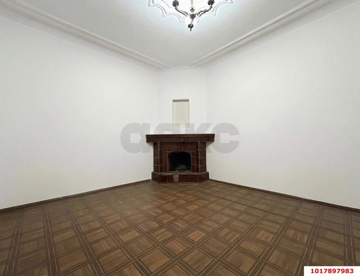 Фото №2: 1-комнатная квартира <span class="whitespace-nowrap">31 м²</span>, <span class="whitespace-nowrap">1/2 эт.</span> - Краснодар, Западный внутригородской округ, мкр. Центральный, ул. Рашпилевская, 119