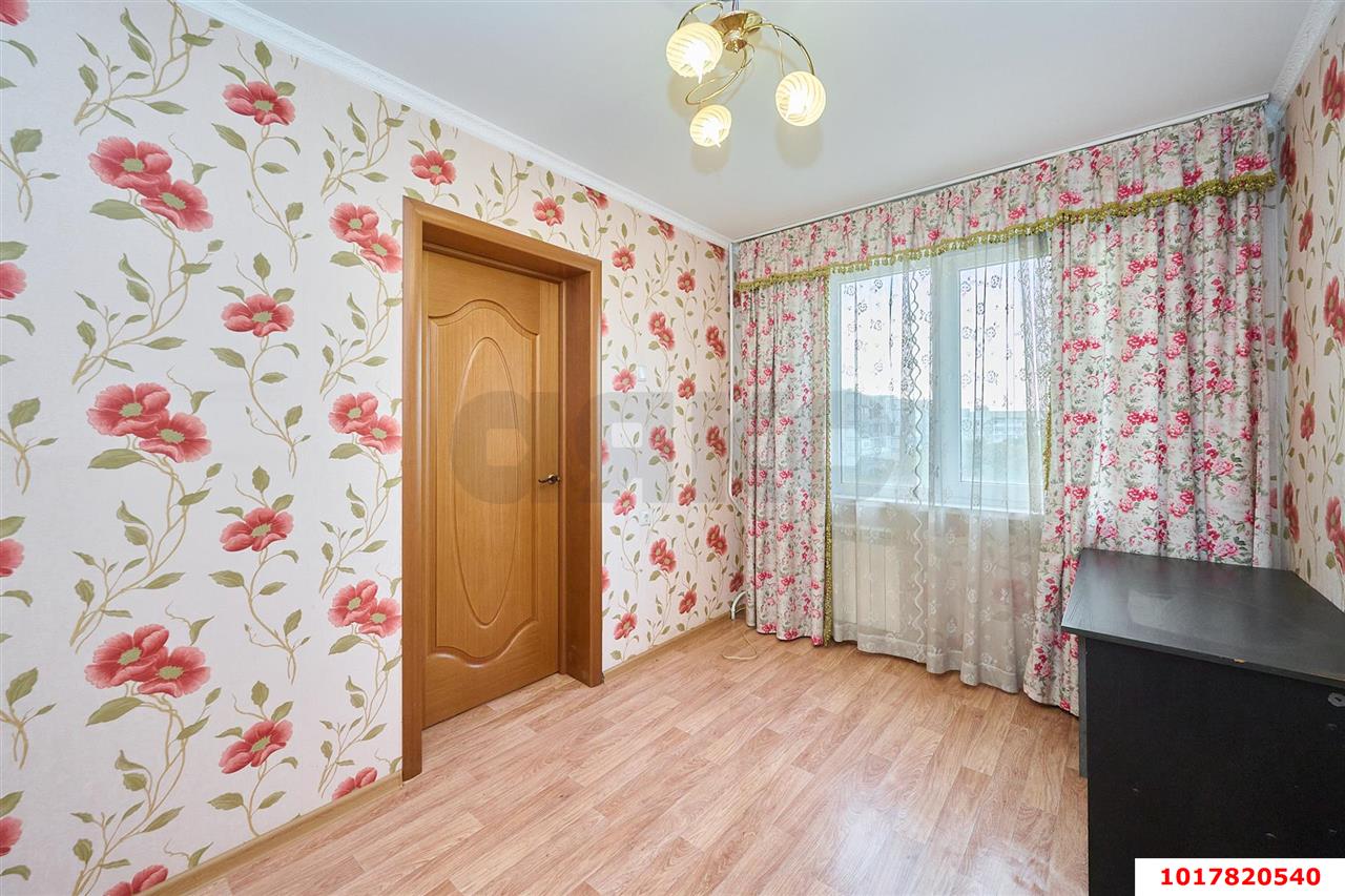 Фото №5: 3-комнатная квартира <span class="whitespace-nowrap">82 м²</span>, <span class="whitespace-nowrap">8/9 эт.</span> - Краснодар, Карасунский внутригородской округ, мкр. Комсомольский, ул. 30-й Иркутской Дивизии, 8