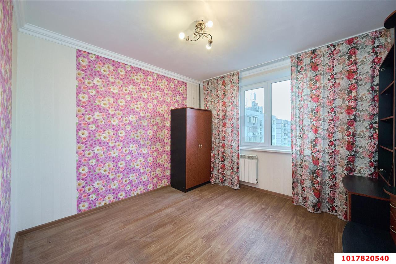Фото №11: 3-комнатная квартира <span class="whitespace-nowrap">82 м²</span>, <span class="whitespace-nowrap">8/9 эт.</span> - Краснодар, Карасунский внутригородской округ, мкр. Комсомольский, ул. 30-й Иркутской Дивизии, 8