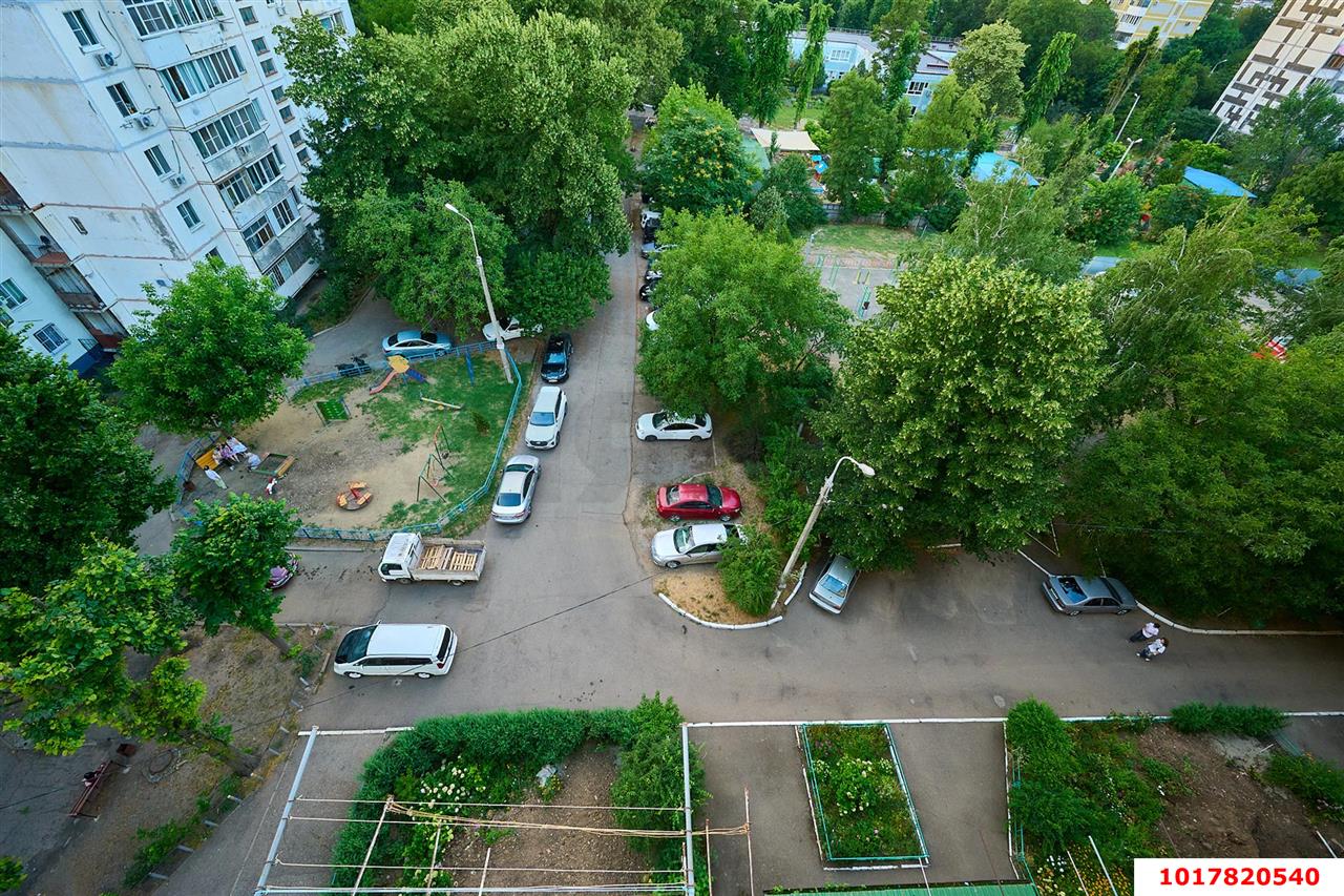 Фото №8: 3-комнатная квартира <span class="whitespace-nowrap">82 м²</span>, <span class="whitespace-nowrap">8/9 эт.</span> - Краснодар, Карасунский внутригородской округ, мкр. Комсомольский, ул. 30-й Иркутской Дивизии, 8
