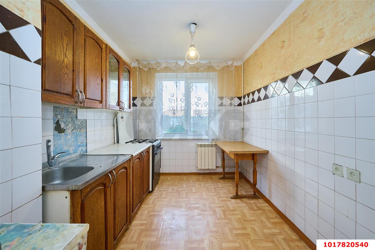 Фото №9: 3-комнатная квартира <span class="whitespace-nowrap">82 м²</span>, <span class="whitespace-nowrap">8/9 эт.</span> - Краснодар, Карасунский внутригородской округ, мкр. Комсомольский, ул. 30-й Иркутской Дивизии, 8