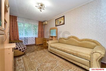 Фото №1: 1-комнатная квартира <span class="whitespace-nowrap">30 м²</span>, <span class="whitespace-nowrap">1/5 эт.</span> - Краснодар, мкр. Черёмушки, ул. Селезнёва, 96