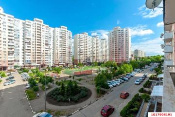 Фото №1: 3-комнатная квартира <span class="whitespace-nowrap">78 м²</span>, <span class="whitespace-nowrap">4/17 эт.</span> - Краснодар, мкр. имени Маршала Жукова, ул. Александра Покрышкина, 4/4