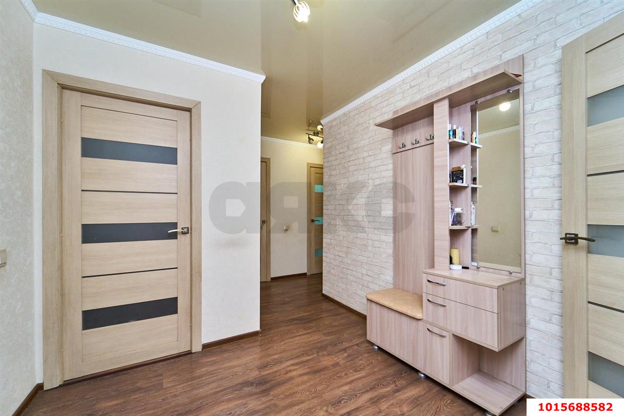 Фото №12: 2-комнатная квартира <span class="whitespace-nowrap">55 м²</span>, <span class="whitespace-nowrap">1/3 эт.</span> - Краснодар, Прикубанский внутригородской округ, Калинино, мкр. Завод Радиоизмерительных Приборов, ул. Российская, 448/4