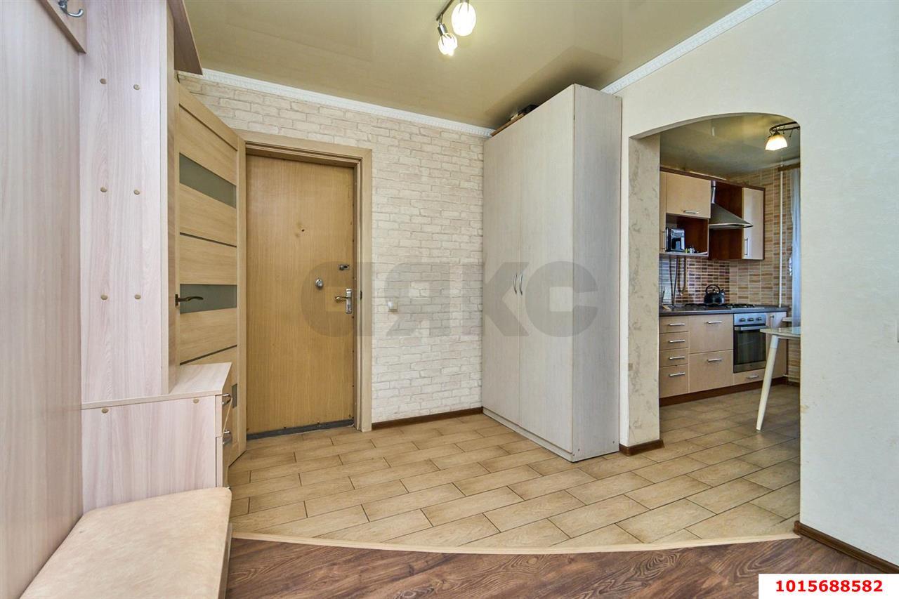 Фото №10: 2-комнатная квартира <span class="whitespace-nowrap">55 м²</span>, <span class="whitespace-nowrap">1/3 эт.</span> - Краснодар, Прикубанский внутригородской округ, Калинино, мкр. Завод Радиоизмерительных Приборов, ул. Российская, 448/4
