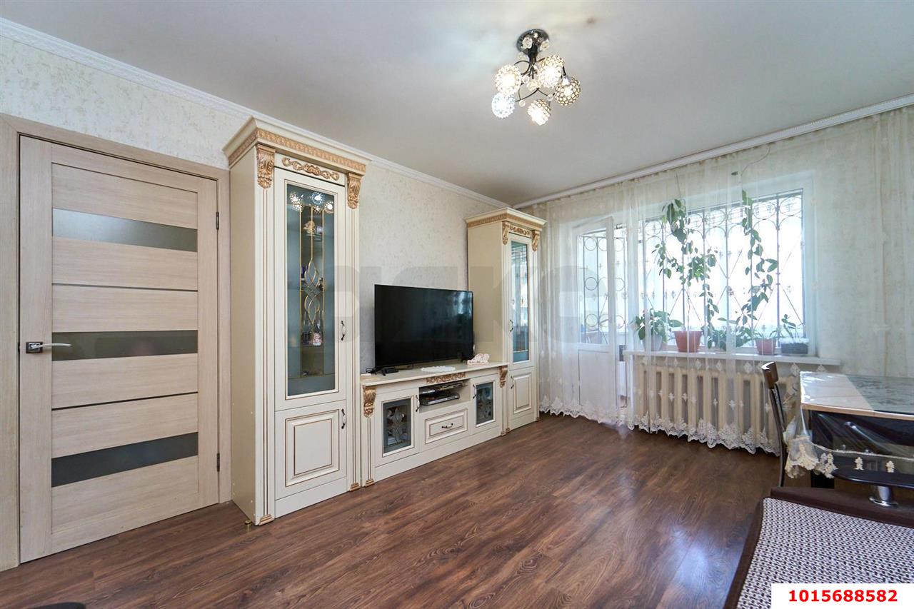 Фото №6: 2-комнатная квартира <span class="whitespace-nowrap">55 м²</span>, <span class="whitespace-nowrap">1/3 эт.</span> - Краснодар, Прикубанский внутригородской округ, Калинино, мкр. Завод Радиоизмерительных Приборов, ул. Российская, 448/4