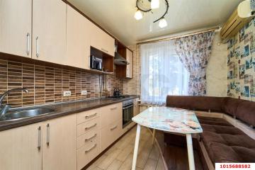 Фото №1: 2-комнатная квартира <span class="whitespace-nowrap">51 м²</span>, <span class="whitespace-nowrap">1/3 эт.</span> - Краснодар, мкр. Завод Радиоизмерительных Приборов, ул. Российская, 448/4
