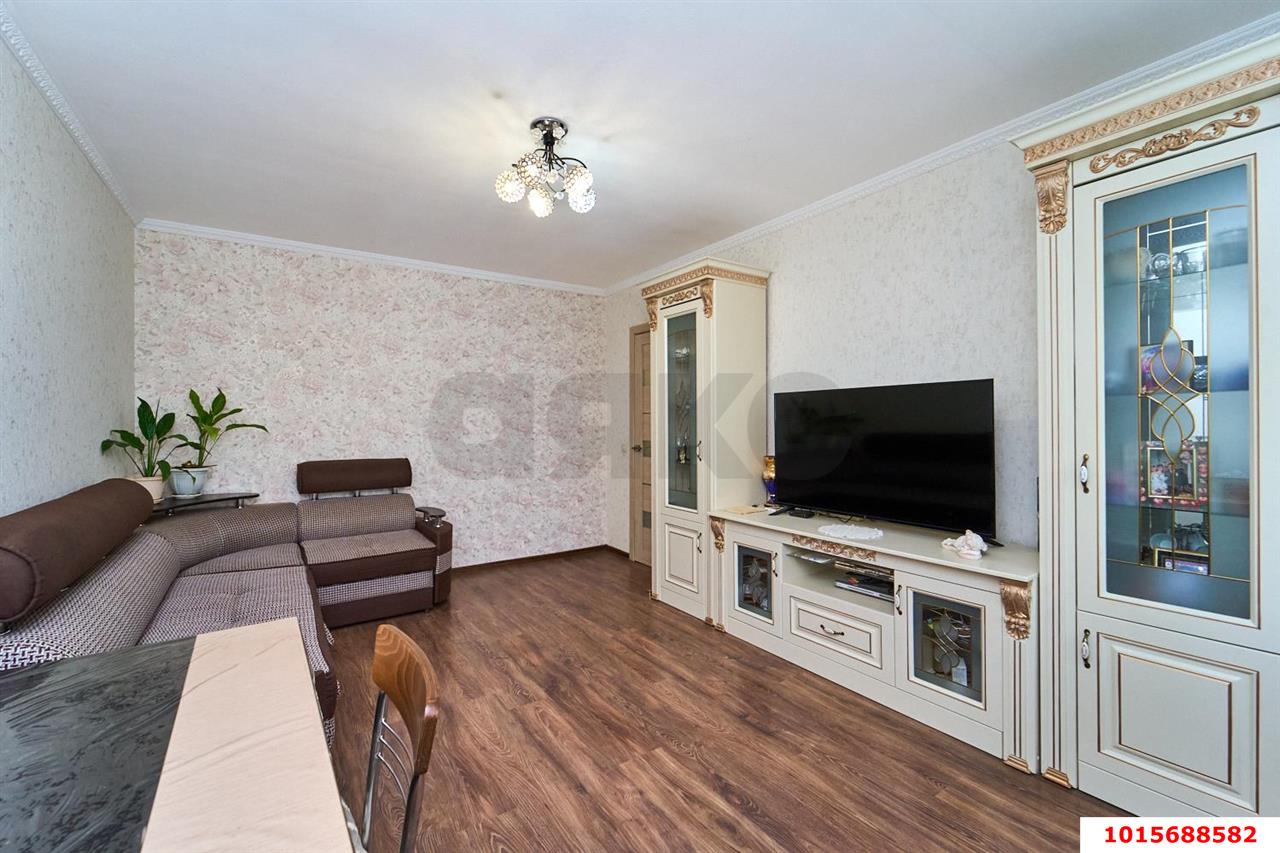 Фото №9: 2-комнатная квартира <span class="whitespace-nowrap">55 м²</span>, <span class="whitespace-nowrap">1/3 эт.</span> - Краснодар, Прикубанский внутригородской округ, Калинино, мкр. Завод Радиоизмерительных Приборов, ул. Российская, 448/4
