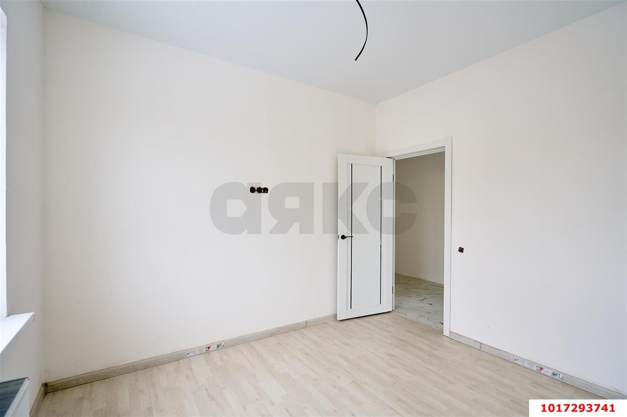 Фото №10: Дом <span class="whitespace-nowrap">90 м²</span> <span class="whitespace-nowrap">+ 4 сот.</span>, <span class="whitespace-nowrap">1 эт.</span> - Знаменский, Карасунский внутригородской округ, мкр. СНТ Изобильное, ул. Земляничная, 41