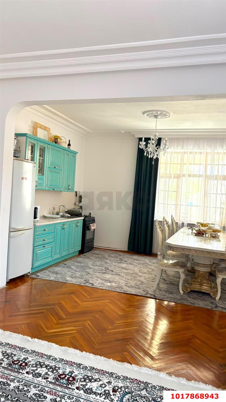 Фото №10: Дом <span class="whitespace-nowrap">358 м²</span> <span class="whitespace-nowrap">+ 6 сот.</span>, <span class="whitespace-nowrap">3 эт.</span> - Краснодар, Западный внутригородской округ, мкр. Фестивальный, ул. Аэродромная, 30