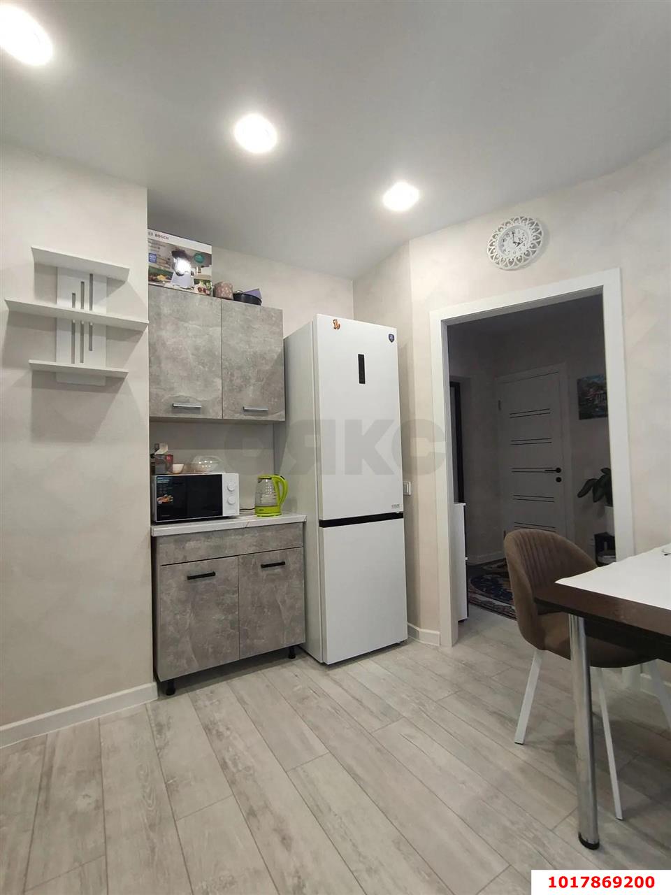 Фото №2: 1-комнатная квартира <span class="whitespace-nowrap">34 м²</span>, <span class="whitespace-nowrap">7/10 эт.</span> - Краснодар, Прикубанский внутригородской округ, Славянский, мкр. Светлоград, ул. Красных Партизан, 1/4к16