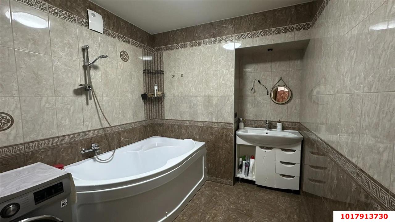Фото №12: 4-комнатная квартира <span class="whitespace-nowrap">92 м²</span>, <span class="whitespace-nowrap">1/5 эт.</span> - Яблоновский, ул. Железнодорожная, 5