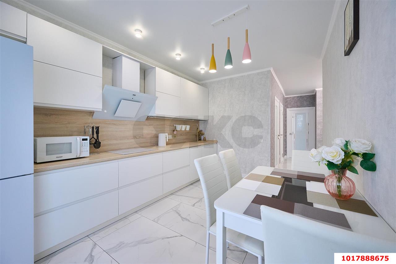 Фото №6: 2-комнатная квартира <span class="whitespace-nowrap">74 м²</span>, <span class="whitespace-nowrap">15/22 эт.</span> - Краснодар, Прикубанский внутригородской округ, Россинского, мкр. жилой комплекс Дружный, ул. Адмирала Серебрякова, 3к1