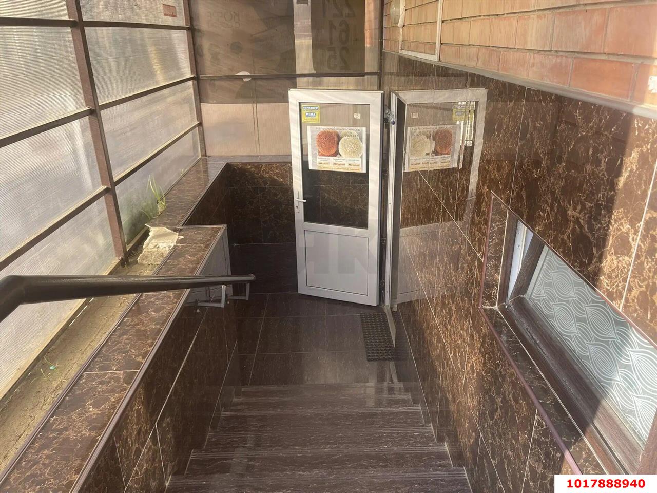 Фото №5: Торговое помещение <span class="whitespace-nowrap">50 м²</span>, <span class="whitespace-nowrap">-1/5 эт.</span> - Новая Адыгея, мкр. жилой комплекс Новый, ул. Бжегокайская, 21/1