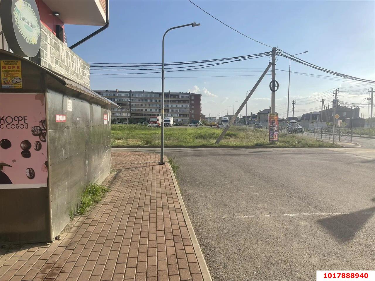 Фото №3: Торговое помещение <span class="whitespace-nowrap">50 м²</span>, <span class="whitespace-nowrap">-1/5 эт.</span> - Новая Адыгея, мкр. жилой комплекс Новый, ул. Бжегокайская, 21/1