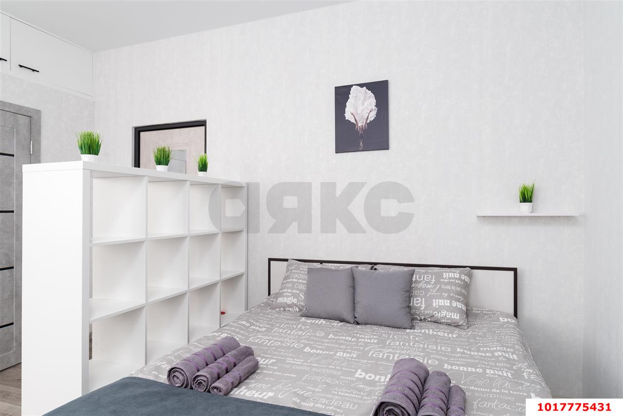 Фото №3: 3-комнатная квартира <span class="whitespace-nowrap">85 м²</span>, <span class="whitespace-nowrap">1/18 эт.</span> - Краснодар, Прикубанский внутригородской округ, ЖК Тополиная Топольковая, мкр. имени Петра Метальникова, ул. Тополиная, 40/1к1