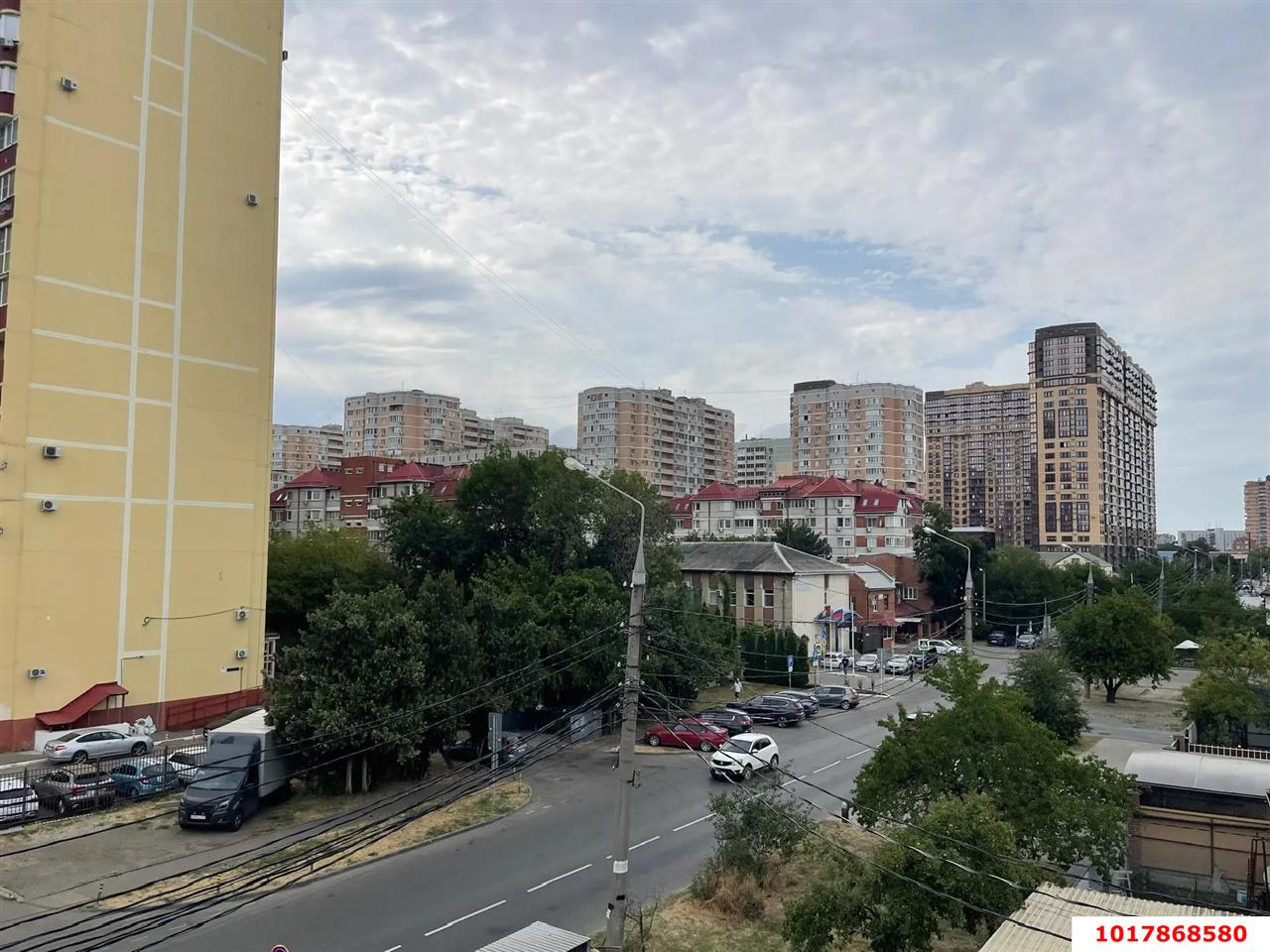 Фото №5: Дом <span class="whitespace-nowrap">279 м²</span> <span class="whitespace-nowrap">+ 1.5 сот.</span>, <span class="whitespace-nowrap">3 эт.</span> - Краснодар, мкр. Западный внутригородской округ, ул. Гаражная, 98