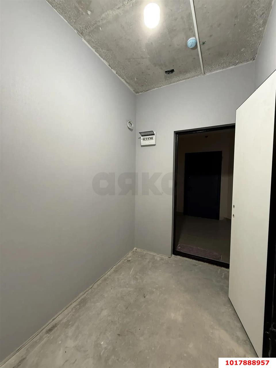Фото №3: 1-комнатная квартира <span class="whitespace-nowrap">43 м²</span>, <span class="whitespace-nowrap">17/19 эт.</span> - Краснодар, Карасунский внутригородской округ, Гидростроителей, мкр. жилой комплекс Премьера, ул. Автолюбителей, 1/7к3