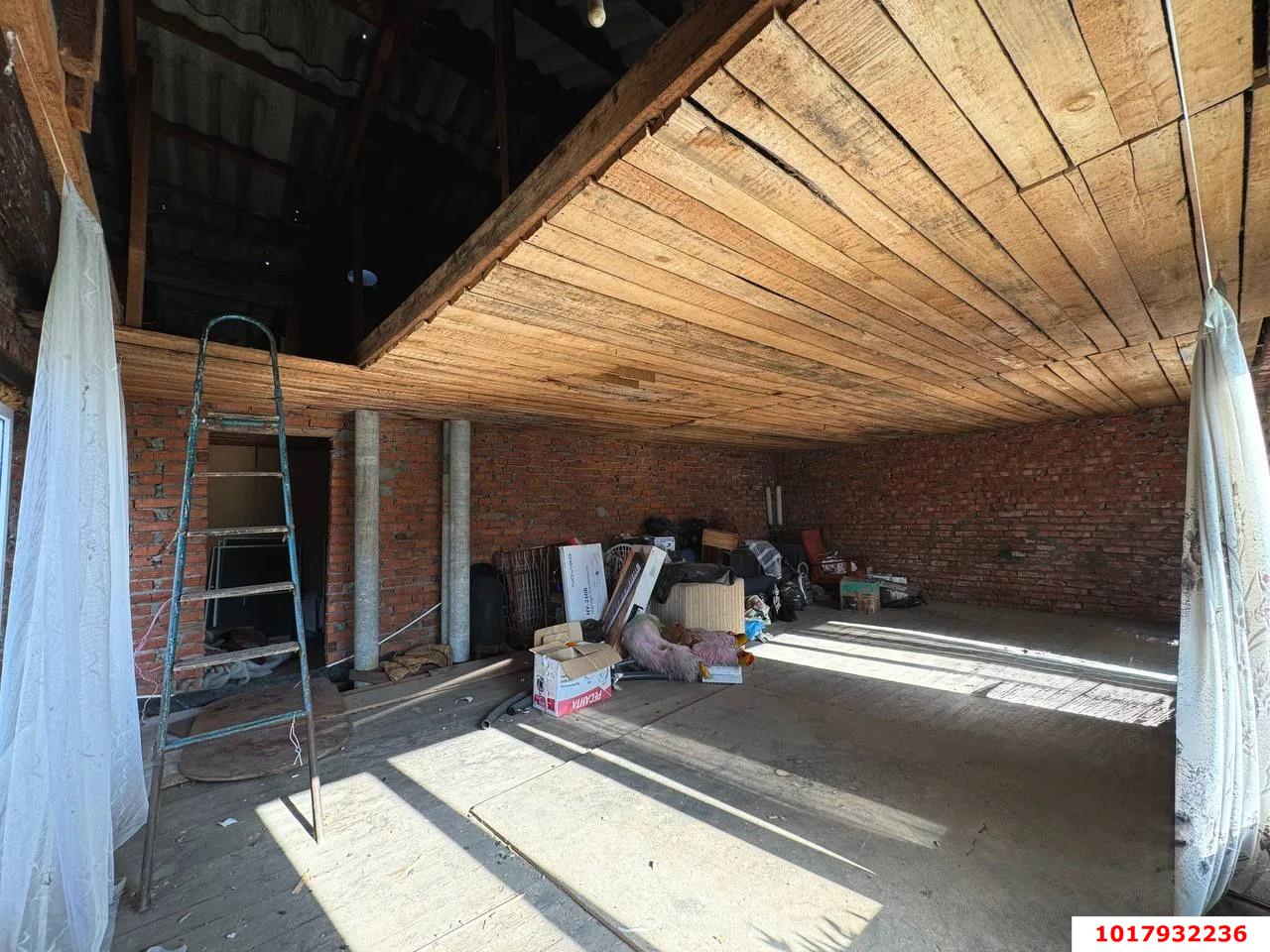 Фото №10: Дом <span class="whitespace-nowrap">144 м²</span> <span class="whitespace-nowrap">+ 2.7 сот.</span>, <span class="whitespace-nowrap">2 эт.</span> - Краснодар, Карасунский внутригородской округ, мкр. Камвольно-суконный Комбинат, ул. 2-я Заречная, 53