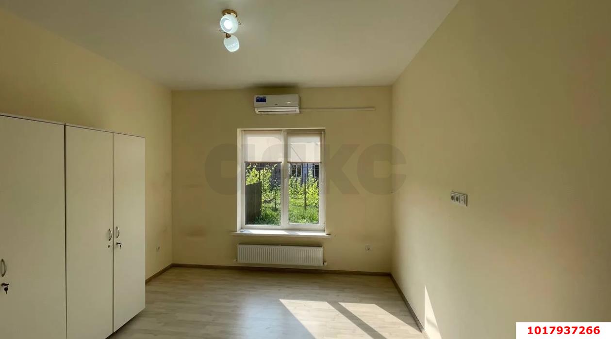 Фото №5: Дом <span class="whitespace-nowrap">78 м²</span> <span class="whitespace-nowrap">+ 2 сот.</span>, <span class="whitespace-nowrap">1 эт.</span> - Ильский, ул. Фрунзе, 10