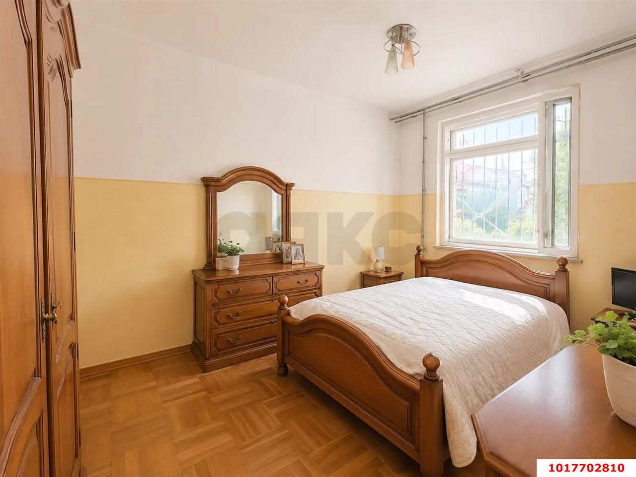 Фото №5: 2-комнатная квартира <span class="whitespace-nowrap">53 м²</span>, <span class="whitespace-nowrap">1/5 эт.</span> - Краснодар, Центральный внутригородской округ, Дубинка, мкр. Черёмушки, ул. Вишняковой, 1/2