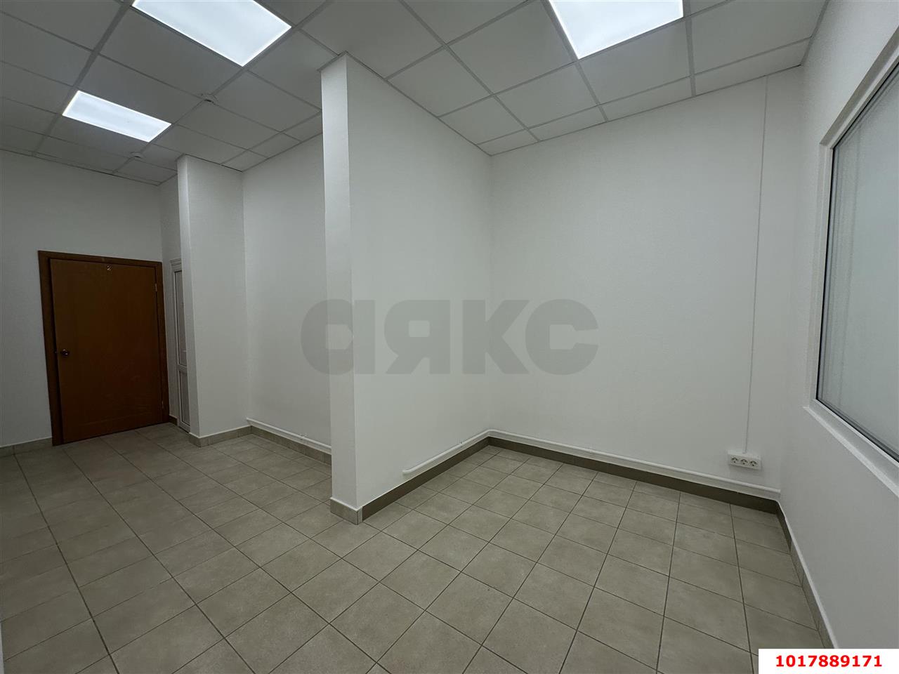 Фото №12: Торговое помещение <span class="whitespace-nowrap">98 м²</span>, <span class="whitespace-nowrap">1/16 эт.</span> - Краснодар, Западный внутригородской округ, мкр. Юбилейный, б-р Платановый, 4