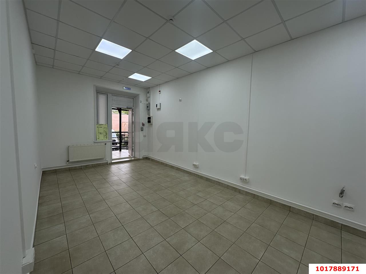 Фото №11: Торговое помещение <span class="whitespace-nowrap">98 м²</span>, <span class="whitespace-nowrap">1/16 эт.</span> - Краснодар, Западный внутригородской округ, мкр. Юбилейный, б-р Платановый, 4