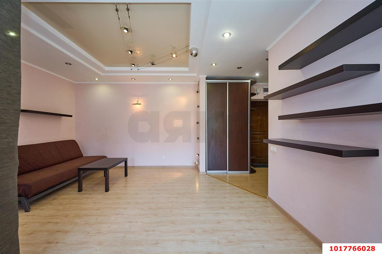 Фото №10: 1-комнатная квартира <span class="whitespace-nowrap">44 м²</span>, <span class="whitespace-nowrap">6/12 эт.</span> - Краснодар, Западный внутригородской округ, мкр. Юбилейный, ул. Бульварное Кольцо, 7