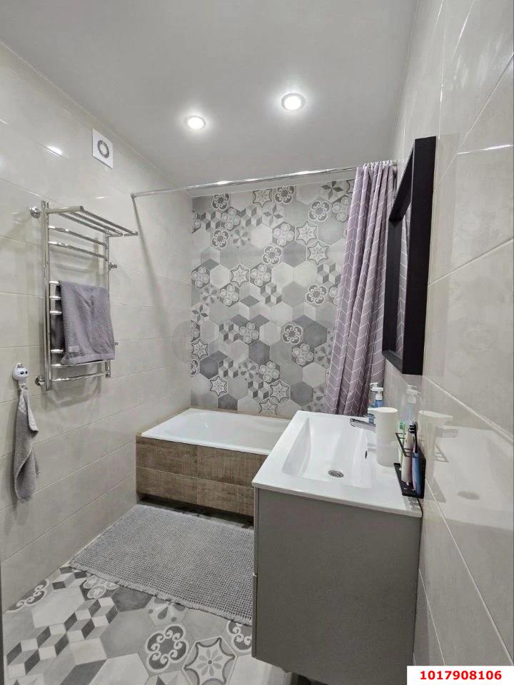 Фото №11: 3-комнатная квартира <span class="whitespace-nowrap">93 м²</span>, <span class="whitespace-nowrap">4/25 эт.</span> - Краснодар, Карасунский внутригородской округ, ж/м Пашковский, ул. Леонида Лаврова, 4