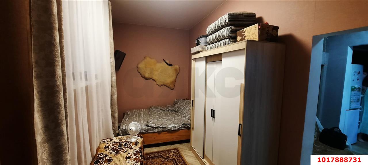 Фото №2: 2-комнатная квартира <span class="whitespace-nowrap">47 м²</span>, <span class="whitespace-nowrap">1/4 эт.</span> - Краснодар, Центральный внутригородской округ, мкр. Дубинка, ул. Воронежская, 40