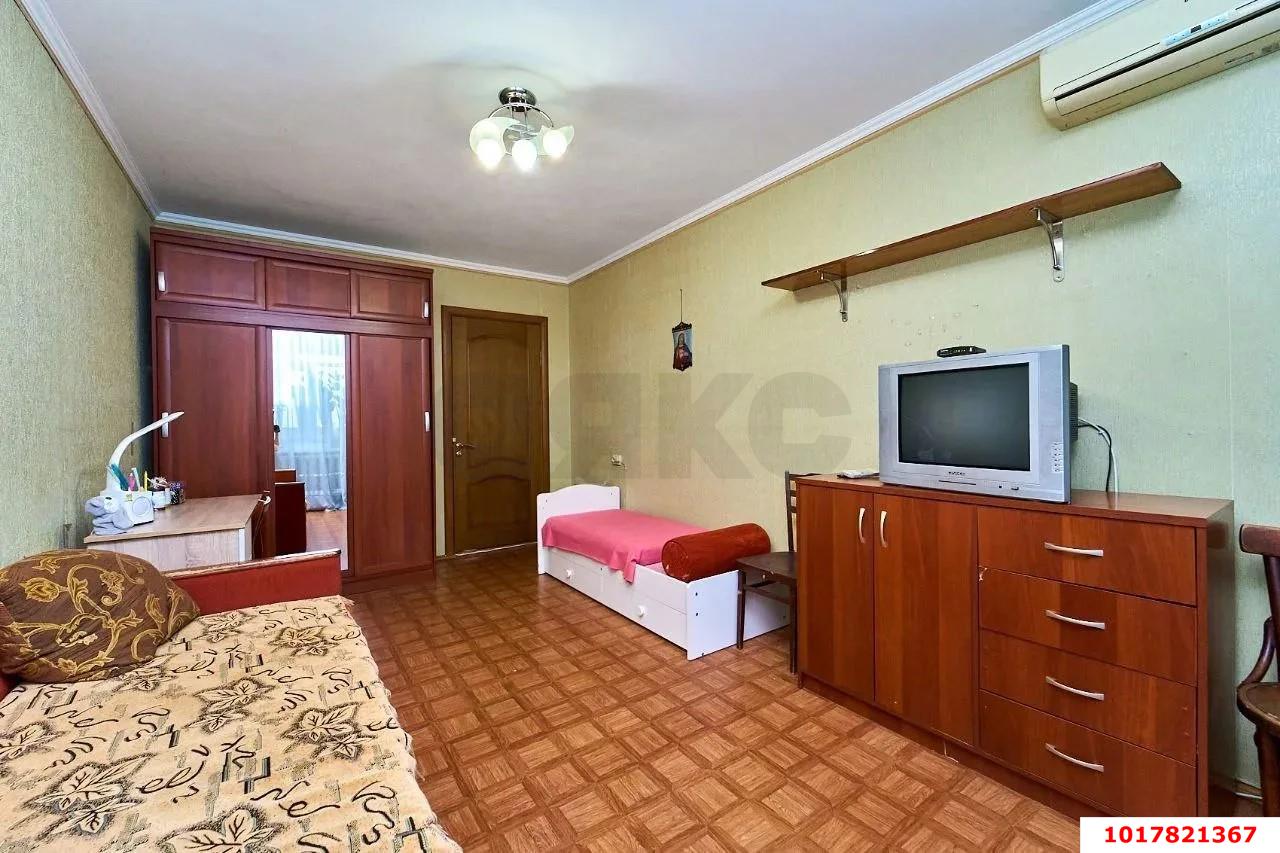 Фото №9: 3-комнатная квартира <span class="whitespace-nowrap">89 м²</span>, <span class="whitespace-nowrap">4/9 эт.</span> - Краснодар, Прикубанский внутригородской округ, мкр. Новый, ул. 9-я Тихая, 7