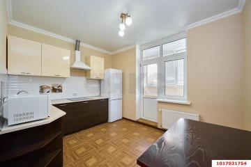 Фото №1: 1-комнатная квартира <span class="whitespace-nowrap">37 м²</span>, <span class="whitespace-nowrap">3/17 эт.</span> - Краснодар, мкр. ЖК Севастопольский, ул. Восточно-Кругликовская, 20