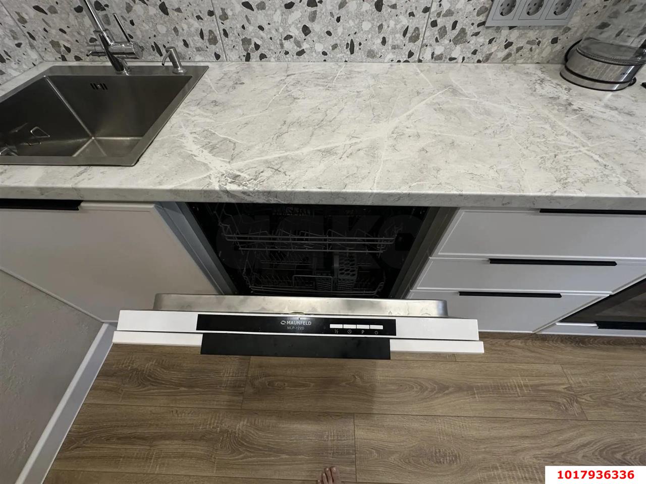 Фото №9: 1-комнатная квартира <span class="whitespace-nowrap">36 м²</span>, <span class="whitespace-nowrap">1/12 эт.</span> - Краснодар, Прикубанский внутригородской округ, мкр. ЖК Красная Площадь, ул. имени Мурата Ахеджака, 12к2