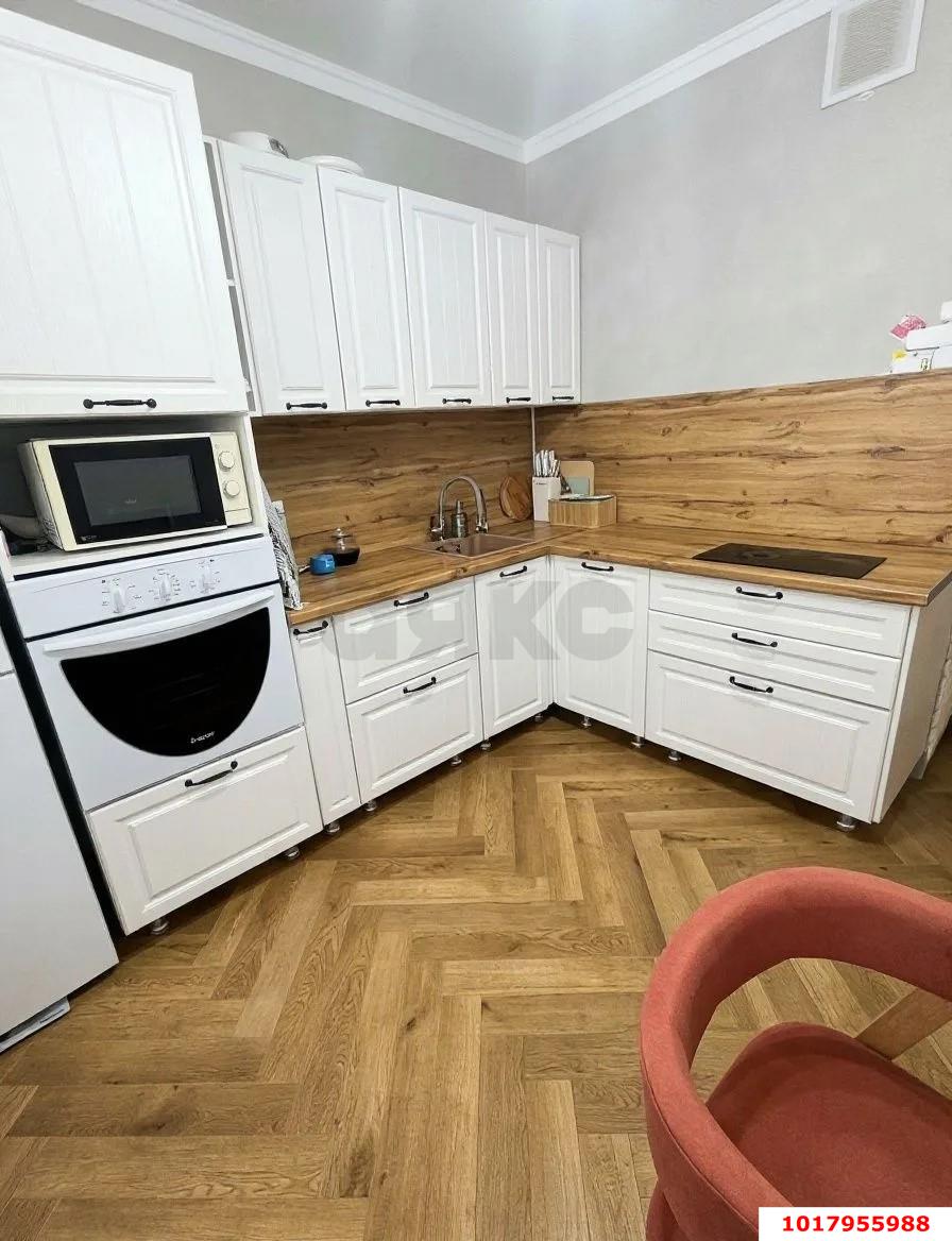 Фото №3: 2-комнатная квартира <span class="whitespace-nowrap">56 м²</span>, <span class="whitespace-nowrap">6/17 эт.</span> - Краснодар, Прикубанский внутригородской округ, имени Петра Метальникова, мкр. ЖК Времена Года 3, ул. Цезаря Куникова, 24к1