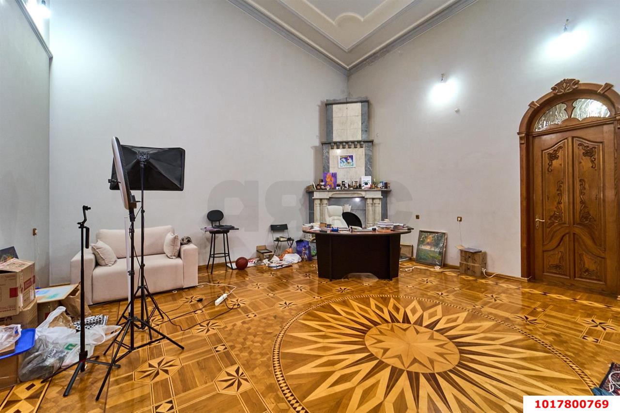 Фото №5: Дом <span class="whitespace-nowrap">502 м²</span> <span class="whitespace-nowrap">+ 6.47 сот.</span>, <span class="whitespace-nowrap">3 эт.</span> - Краснодар, мкр. Западный внутригородской округ, пр-д 1-й Пластунский, 25