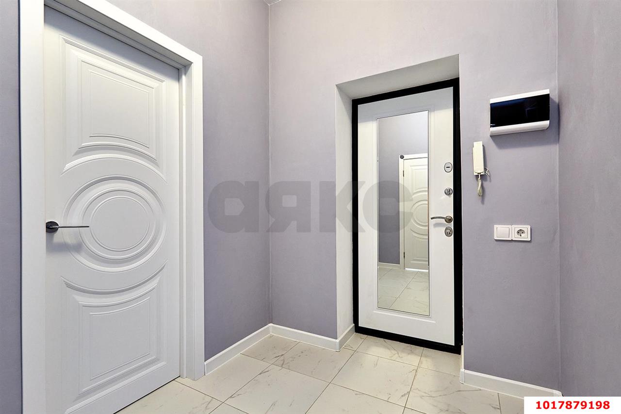 Фото №8: 1-комнатная квартира <span class="whitespace-nowrap">43 м²</span>, <span class="whitespace-nowrap">2/3 эт.</span> - Краснодар, Прикубанский внутригородской округ, мкр. Табачная Фабрика, пр-д Новосельский, 15