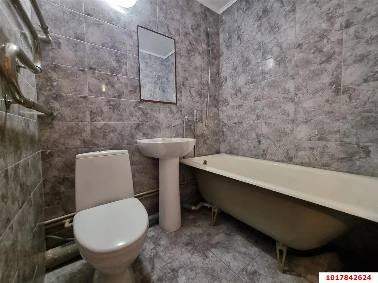 Фото №7: 1-комнатная квартира <span class="whitespace-nowrap">35 м²</span>, <span class="whitespace-nowrap">3/12 эт.</span> - Краснодар, Западный внутригородской округ, мкр. Юбилейный, ул. 70-летия Октября, 12/1