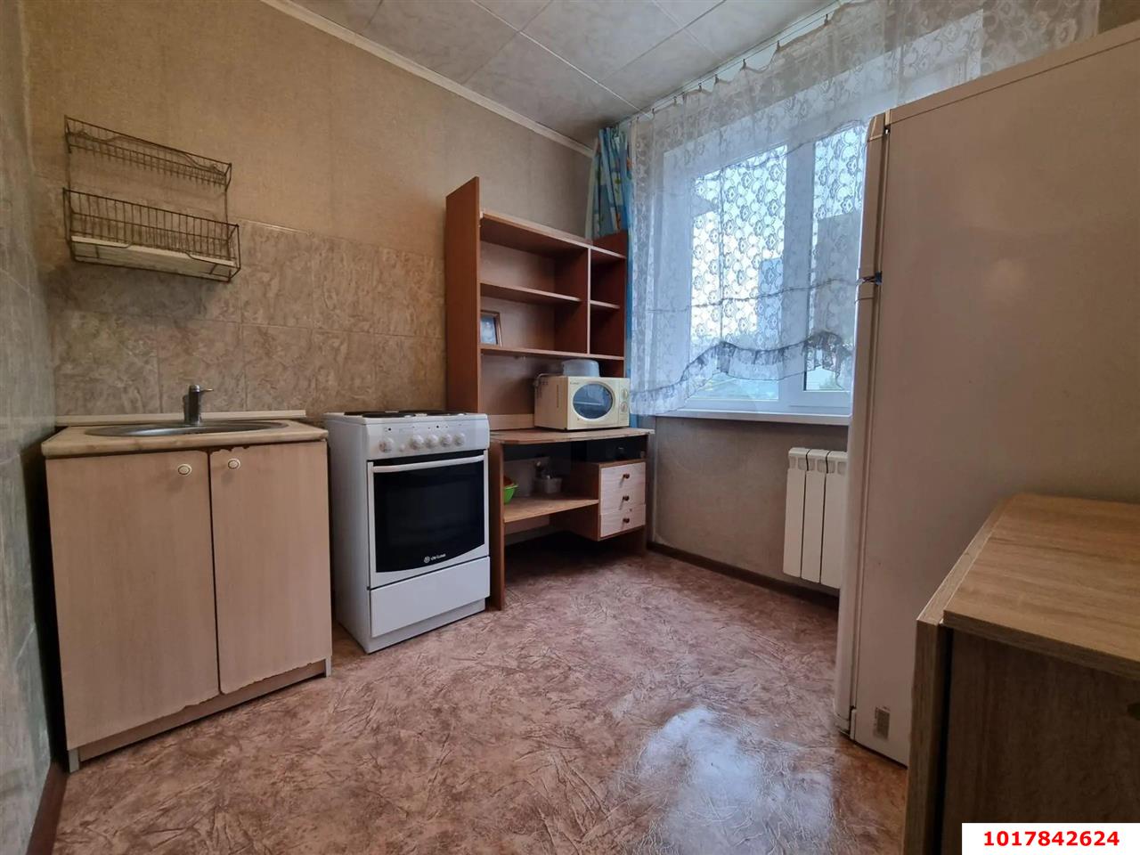 Фото №4: 1-комнатная квартира <span class="whitespace-nowrap">35 м²</span>, <span class="whitespace-nowrap">3/12 эт.</span> - Краснодар, Западный внутригородской округ, мкр. Юбилейный, ул. 70-летия Октября, 12/1