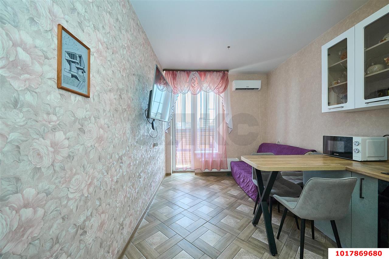 Фото №5: 1-комнатная квартира <span class="whitespace-nowrap">40 м²</span>, <span class="whitespace-nowrap">9/21 эт.</span> - Краснодар, Карасунский внутригородской округ, Пашковский, мкр. жилой комплекс Империал, ул. Бородинская, 137к2