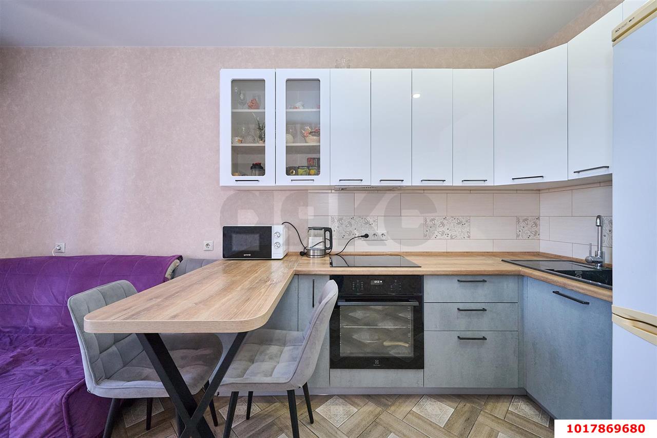 Фото №3: 1-комнатная квартира <span class="whitespace-nowrap">40 м²</span>, <span class="whitespace-nowrap">9/21 эт.</span> - Краснодар, Карасунский внутригородской округ, Пашковский, мкр. жилой комплекс Империал, ул. Бородинская, 137к2