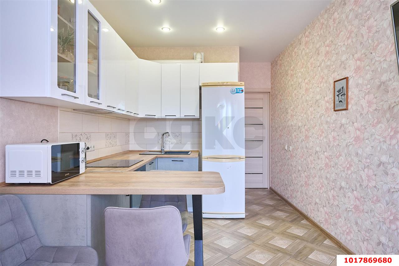 Фото №6: 1-комнатная квартира <span class="whitespace-nowrap">40 м²</span>, <span class="whitespace-nowrap">9/21 эт.</span> - Краснодар, Карасунский внутригородской округ, Пашковский, мкр. жилой комплекс Империал, ул. Бородинская, 137к2
