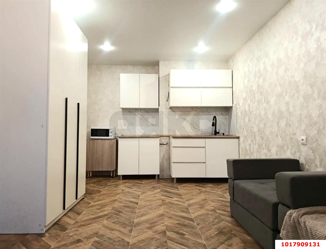 Фото №4: Студия <span class="whitespace-nowrap">27 м²</span>, <span class="whitespace-nowrap">1/16 эт.</span> - Краснодар, Прикубанский внутригородской округ, мкр. Московский, ул. имени Николая Семеновича Котлярова, 20