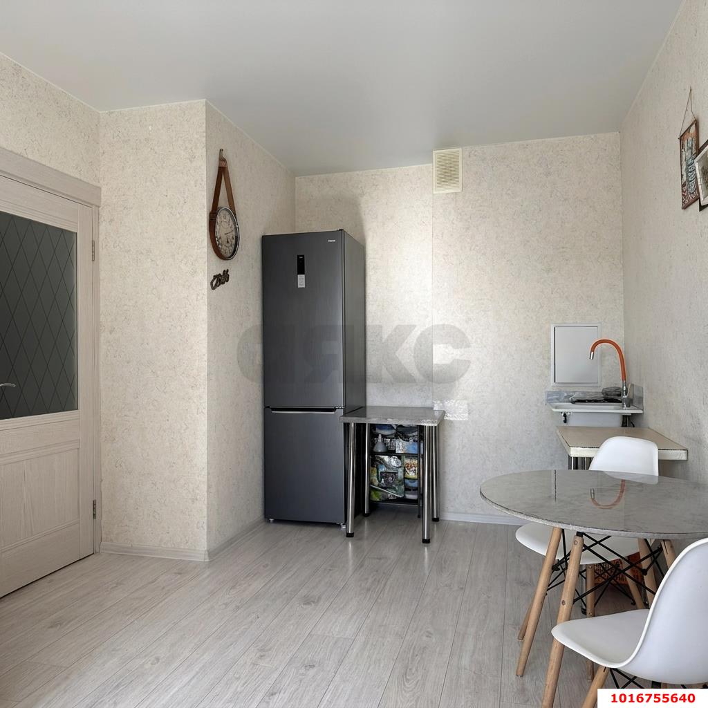 Фото №2: 1-комнатная квартира <span class="whitespace-nowrap">41 м²</span>, <span class="whitespace-nowrap">4/16 эт.</span> - Краснодар, Прикубанский внутригородской округ, Восточный, мкр. жилой комплекс Квартал № 6, ул. Генерал-лейтенанта Александра Сапрунова, 13